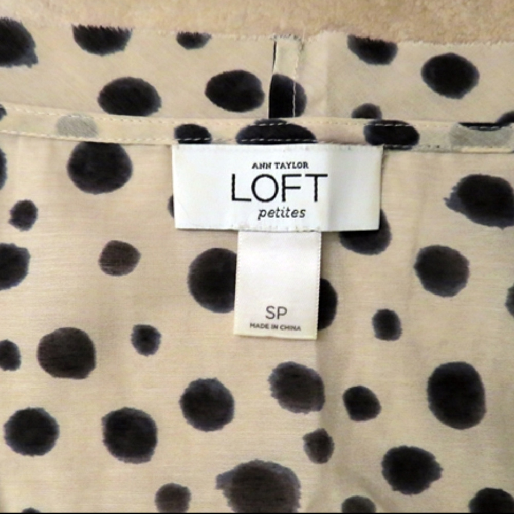 Ann Taylor LOFT Ruffled Tank - Size Small Petite - Picture 3 of 3